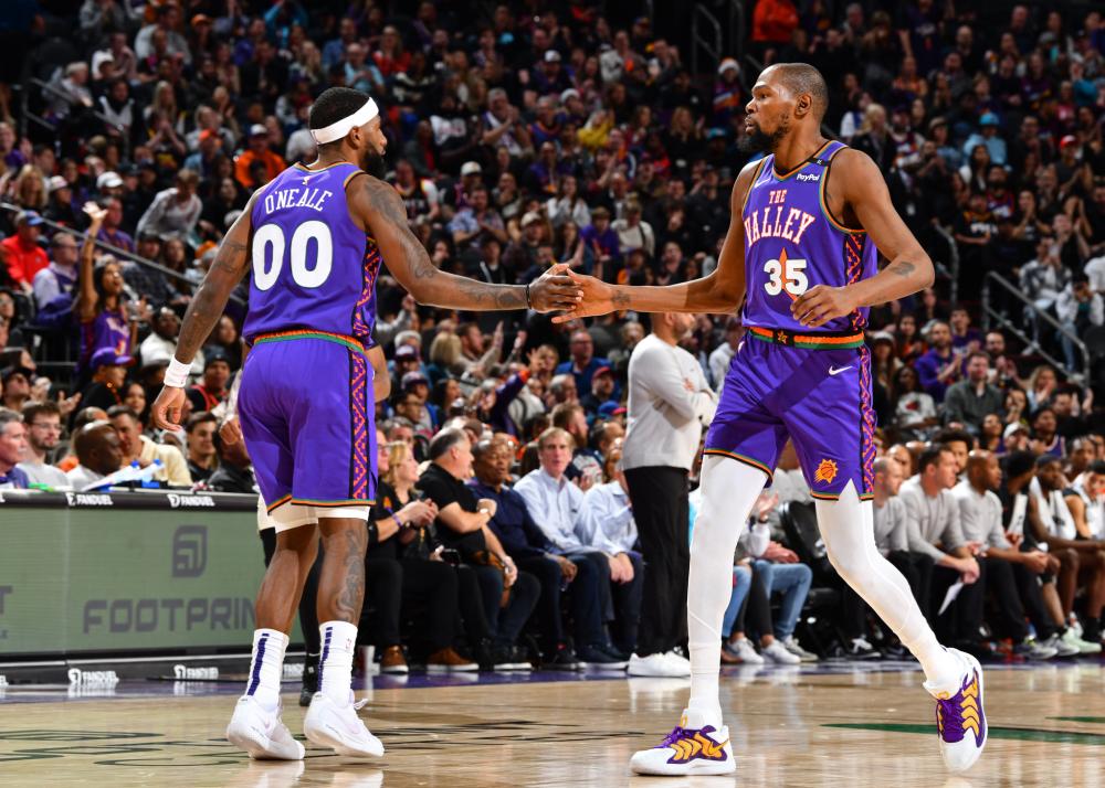 依然有人坚 依然有人坚